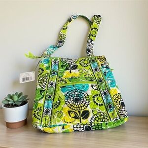 💚💛VERA BRADLEY💚💛Hipster in Lime’s Up/NWT